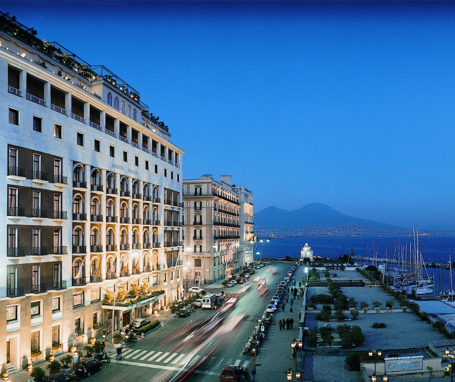 GRAND HOTEL VESUVIO*****L